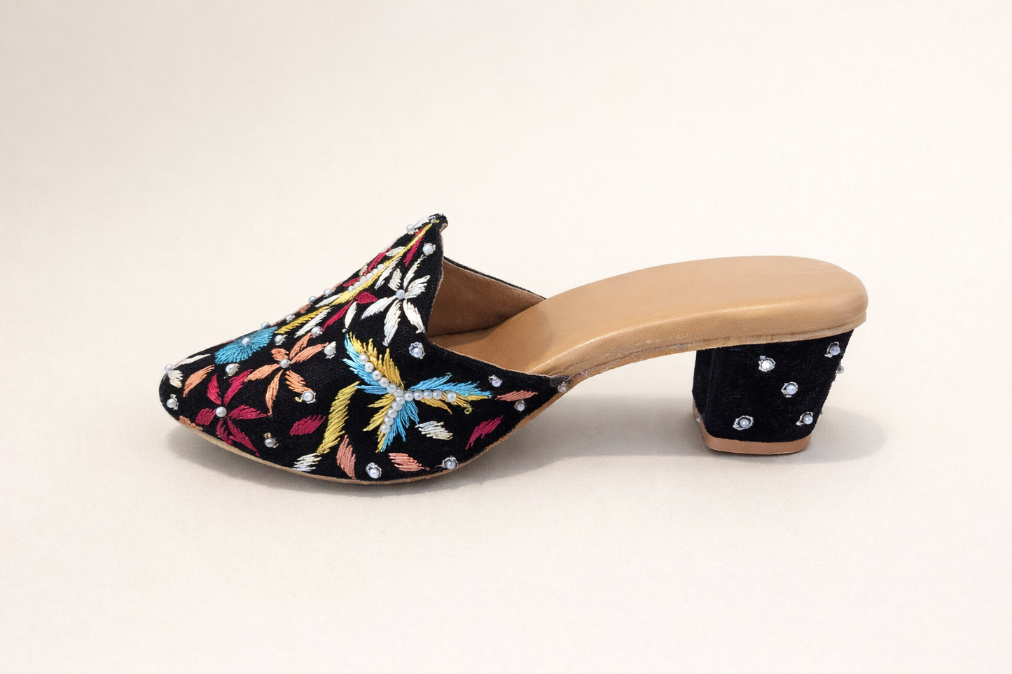 Punjabi Jutti for Women – Black with Colorful Thread Work | Traditional Indian Ethnic Heel