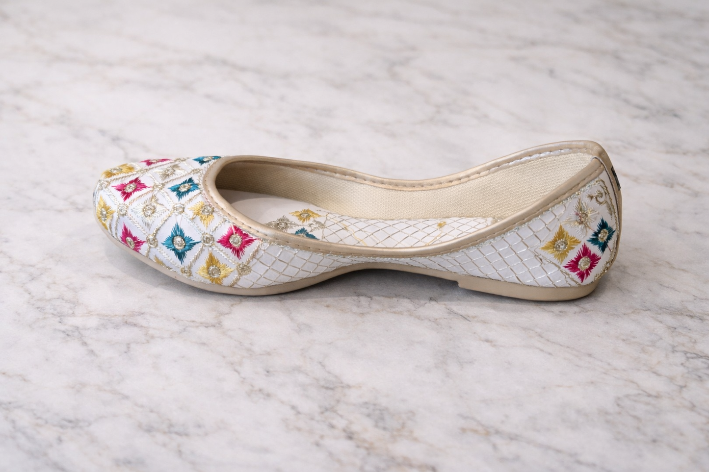 Punjabi Jutti for Women – White with Colorful Diamonds | Traditional Indian Ethnic Flat