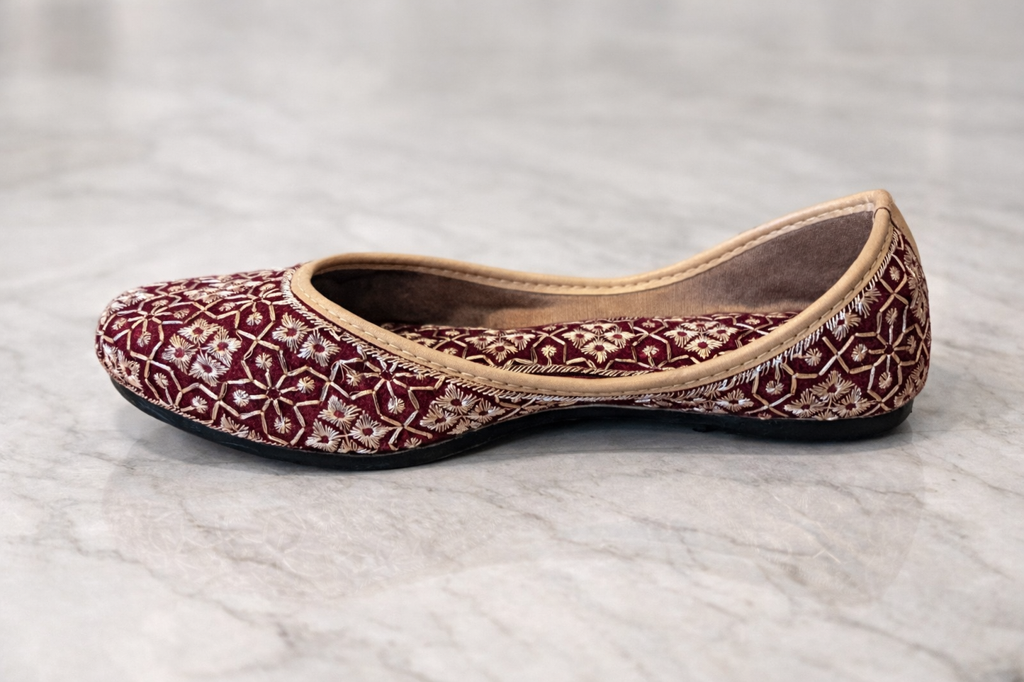 Punjabi Jutti for Women – Maroon with Thread Work | Traditional Indian Ethnic Flat