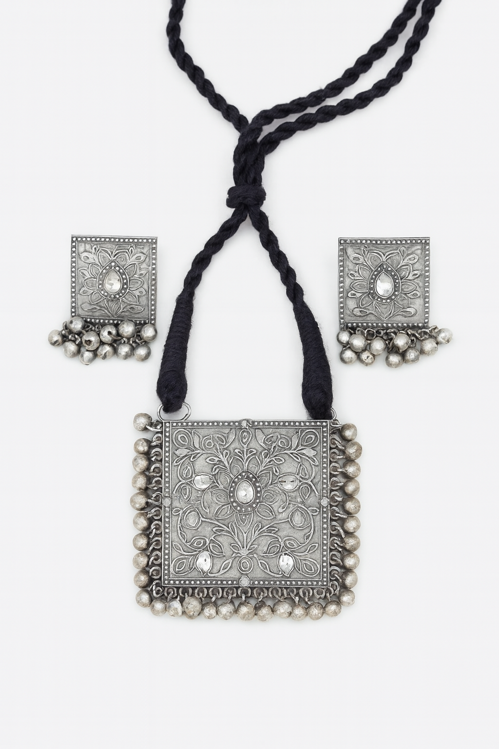 Silver square pendant in long black thread with earrings