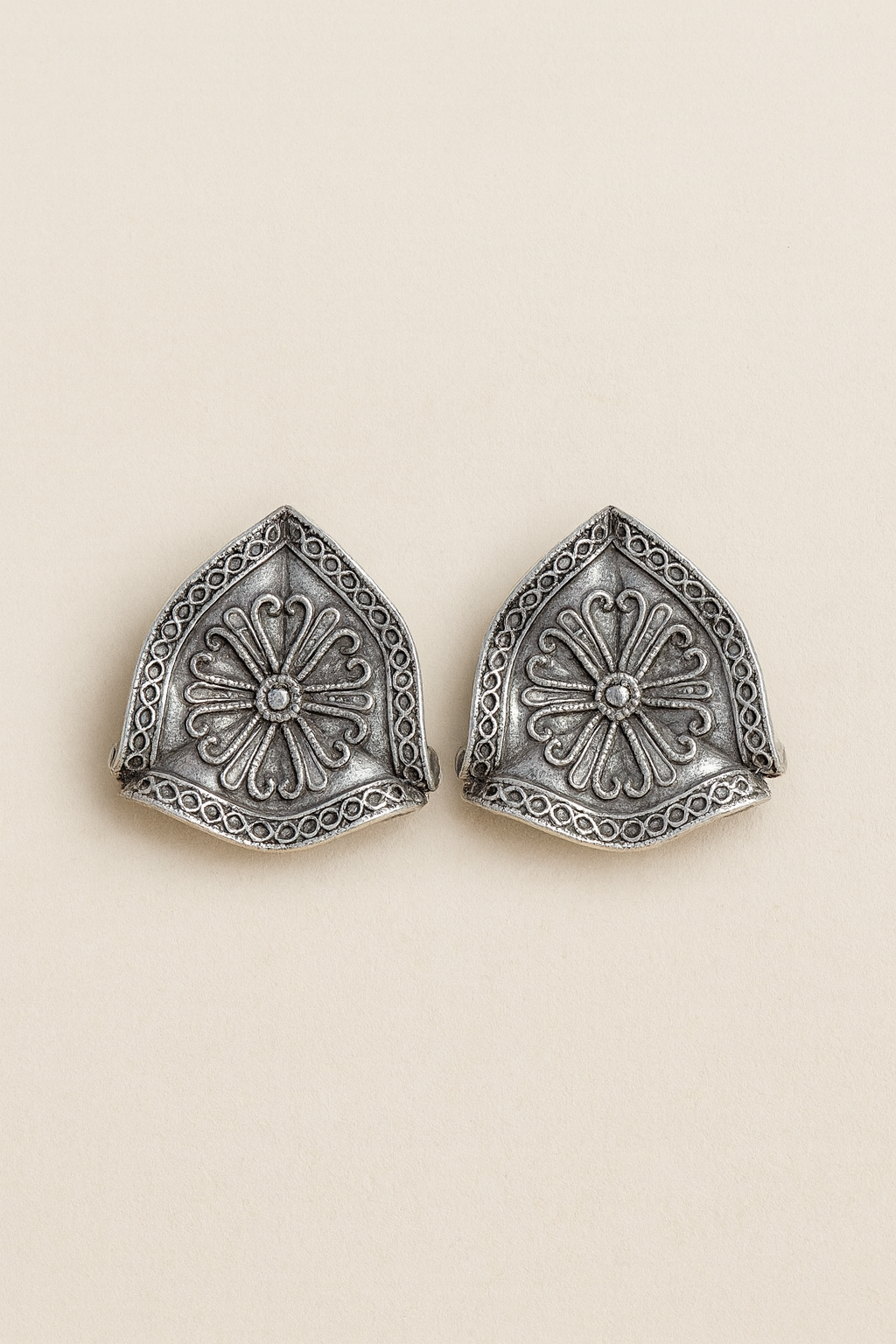 Silver earrings 2112
