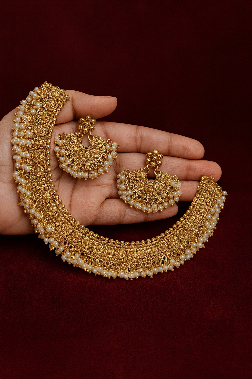 Pearl flower nested necklace with earrings