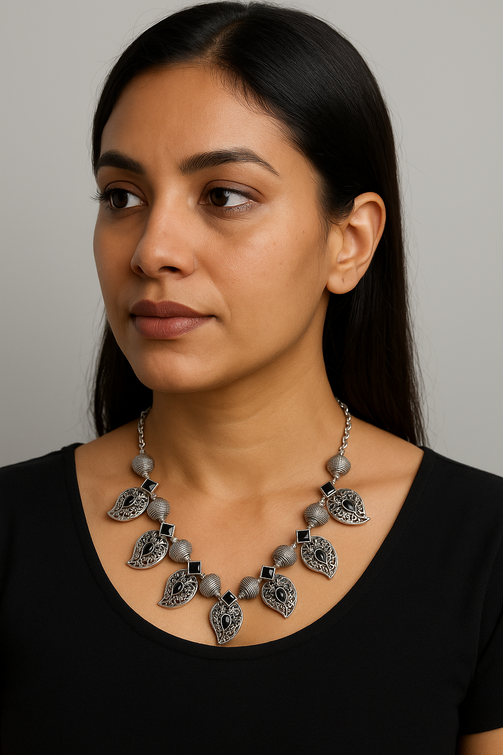 Silver and black stones necklace with earrings