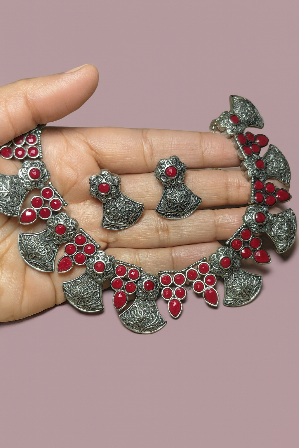 Silver and red stones necklace with earrings