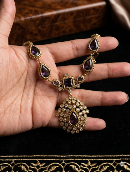 Vintage Style Statement Necklace Set with Drop Earrings