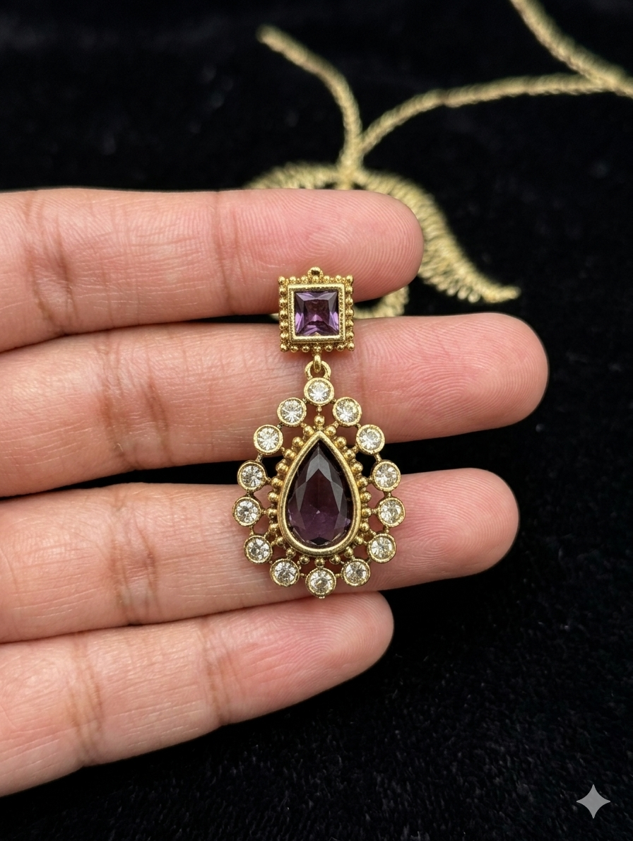 Vintage Style Statement Necklace Set with Drop Earrings