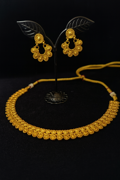 Gold necklace with earrings - 2101