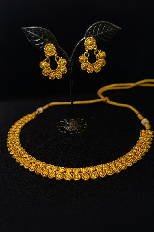 Gold necklace with earrings - 2101