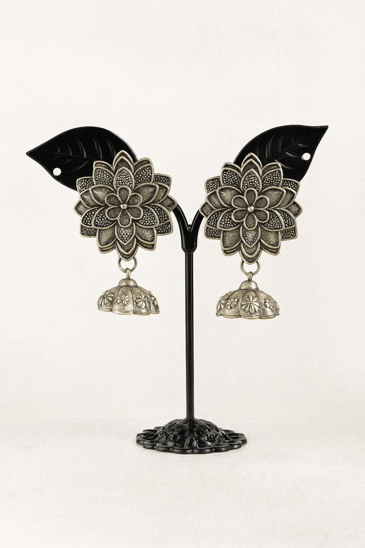 Silver earrings 2111