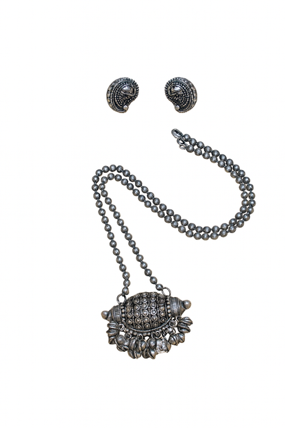 Silver long chain with pendant and earrings 2109